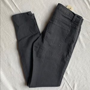 Forever 21 | Grey Denim Skinny Jeans